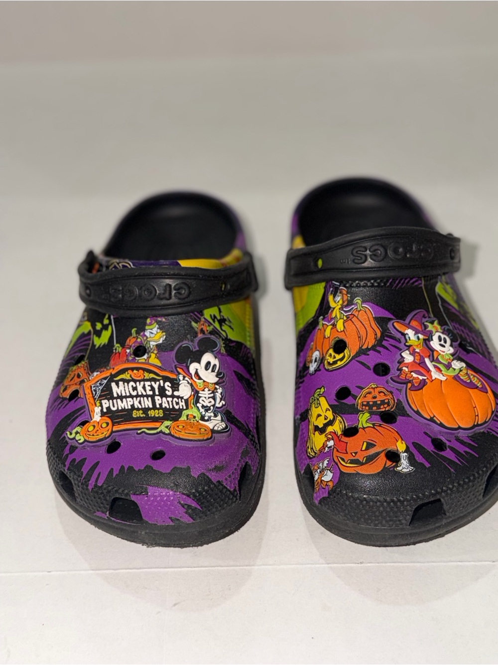 CROCS Kids Mickey's Pumpkin Patch Halloween Clog - Purple/Black/Orange